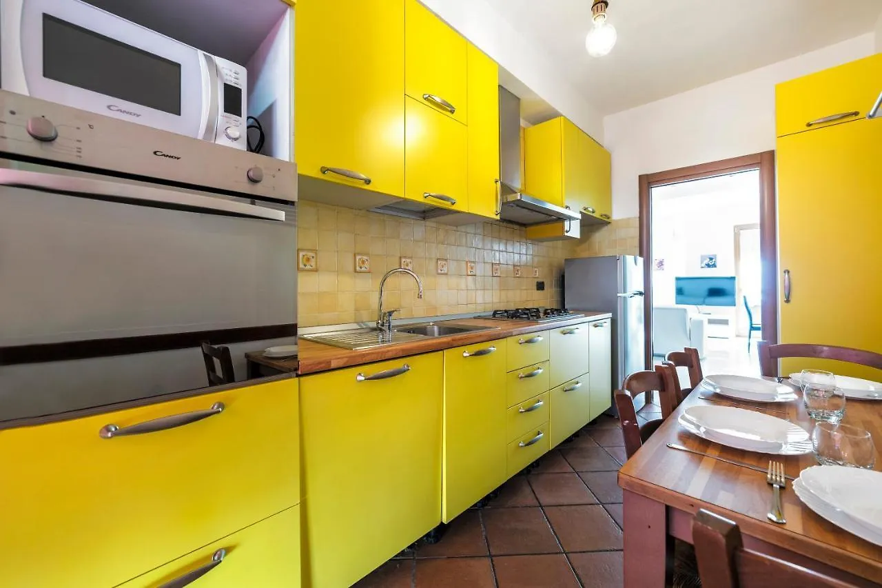 Cenisio M5 Lovely Apartment - With Balcony! Милан