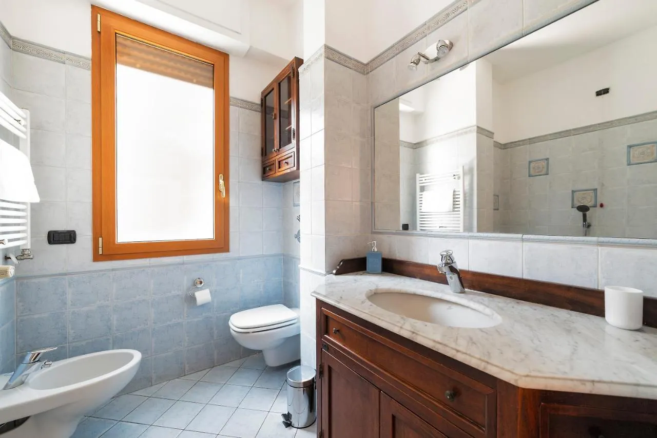 Cenisio M5 Lovely Apartment - With Balcony! Милан 0*,
